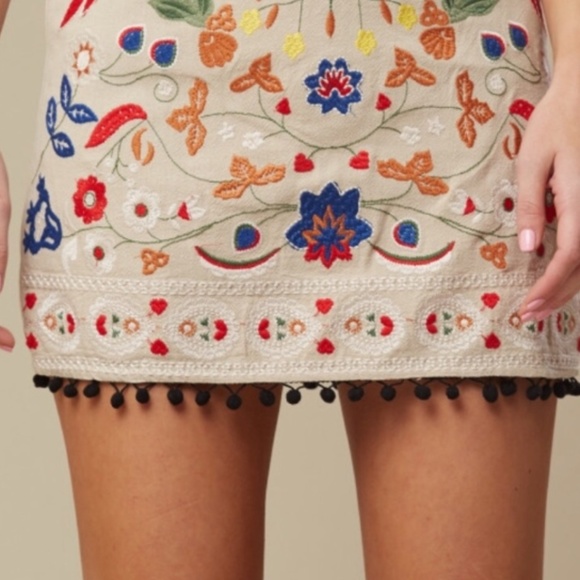 NWT ANTHROPOLOGIE BOHO EMBROIDERED MINI SKIRT XS M - Picture 8 of 14